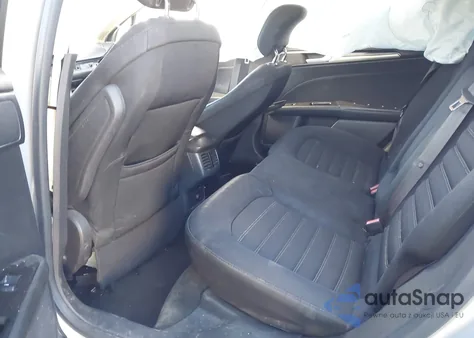 2013 Ford Fusion Se z USA, uszkodzony, nr VIN 3FA6P0H78DR193436